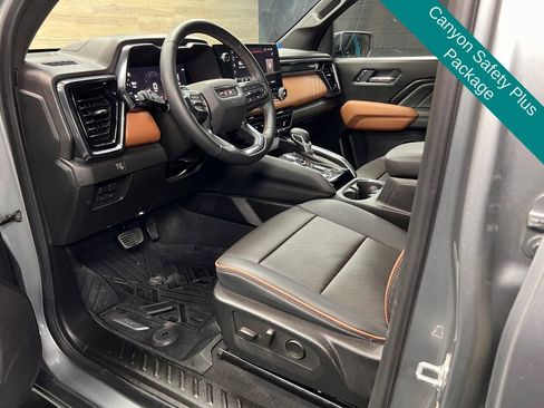 Used 2025 GMC Canyon AT4 w/ AT4 Premium Package image 3