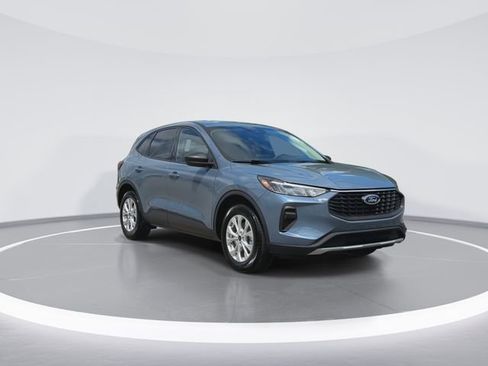 New 2025 Ford Escape Active image 2