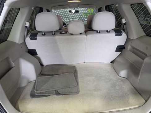 Used 2011 Ford Escape XLT FWD image 17