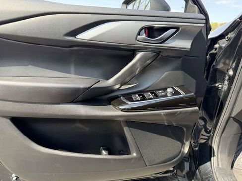 Certified 2023 MAZDA CX-9 Touring AWD/4WD image 18