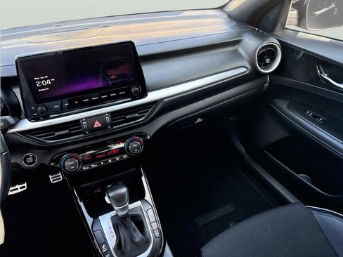 Used 2023 Kia Forte GT-Line w/ GT-Line Technology Package image 13