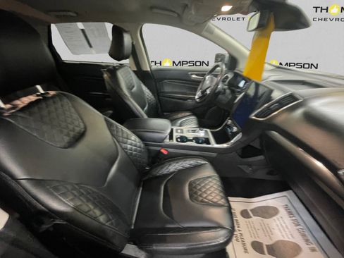 Used 2023 Ford Edge Titanium image 1