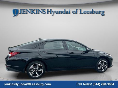 Certified 2023 Hyundai Elantra SEL w/ Convenience Package image 4