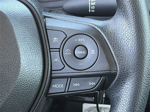 Certified 2025 Toyota Corolla LE image 15