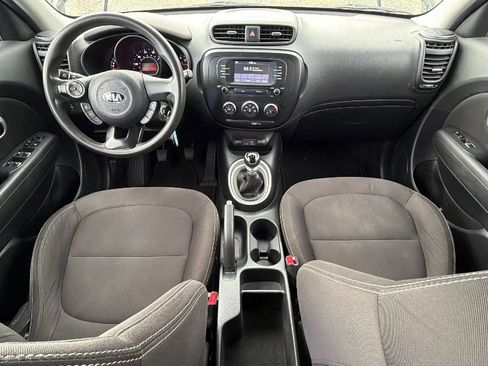 Used 2019 Kia Soul FWD image 28