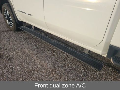 Used 2025 GMC Sierra 2500 Denali Ultimate image 5