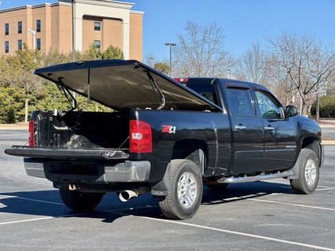 Used 2008 Chevrolet Silverado 2500 LTZ w/ Safety Package image 18