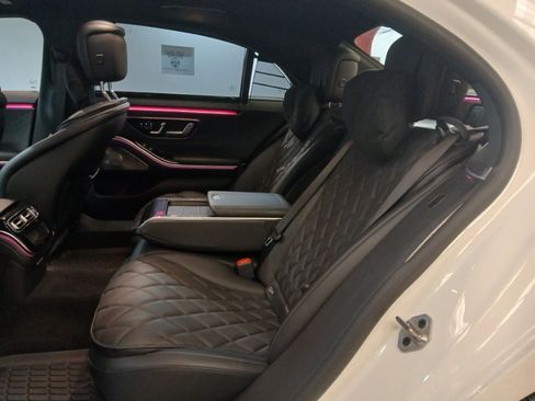 Used 2023 Mercedes-Benz S 580 4MATIC Sedan image 11