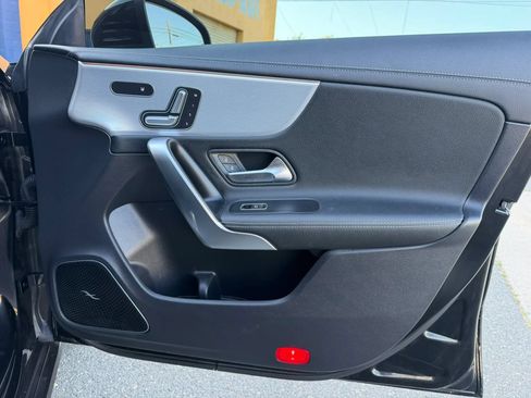 Used 2020 Mercedes-Benz CLA 250 image 15