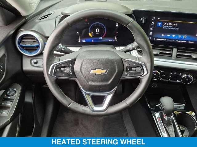 Used 2024 Chevrolet Trax LT w/ LT Convenience Package FWD image 16