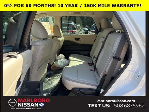 New 2025 Nissan Pathfinder SL w/ Cargo Package image 20