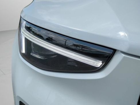 New 2026 Volvo XC40 B5 Plus w/ Protection Package Premier AWD/4WD image 25