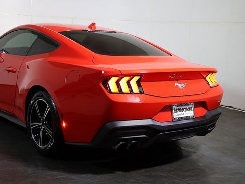 Used 2024 Ford Mustang Premium image 11