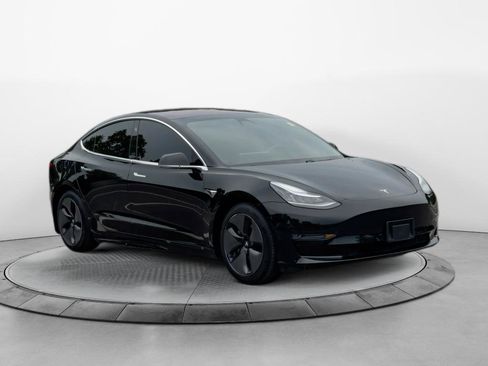 Used 2018 Tesla Model 3 Performance image 7