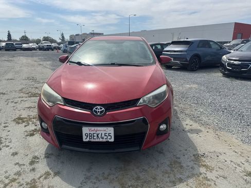 Used 2014 Toyota Corolla S image 2