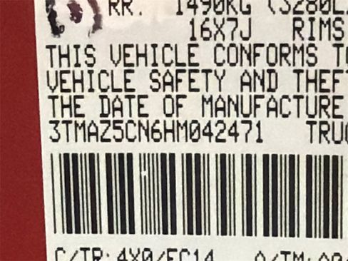 Used 2017 Toyota Tacoma SR5 w/ Tow Package image 31