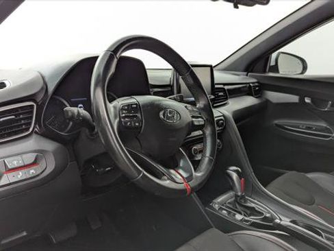 Used 2019 Hyundai Veloster 2.0 Premium FWD image 19
