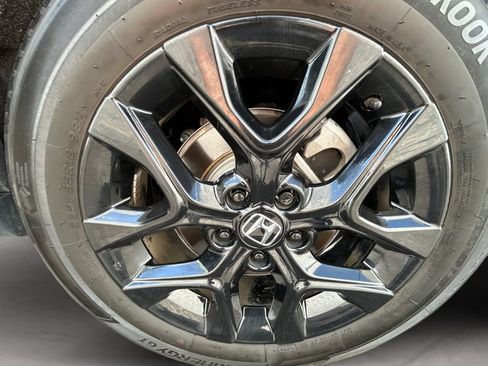 Used 2025 Honda HR-V Sport image 14