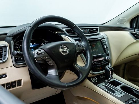 Used 2019 Nissan Murano Platinum w/ Cargo Package image 13