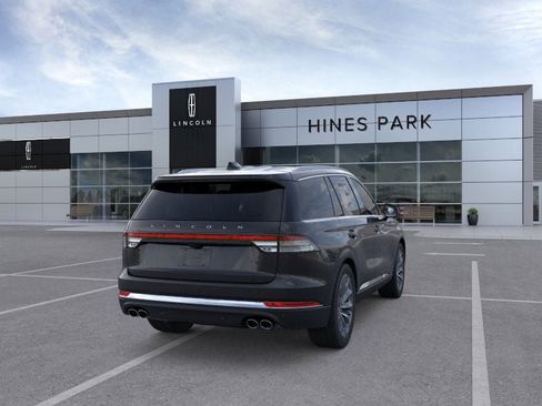 New 2025 Lincoln Aviator Reserve image 8