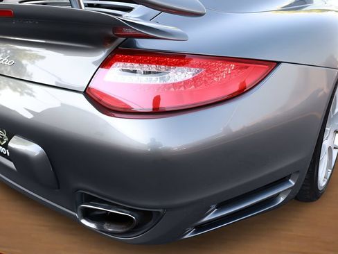 Used 2010 Porsche 911 Turbo AWD/4WD image 21