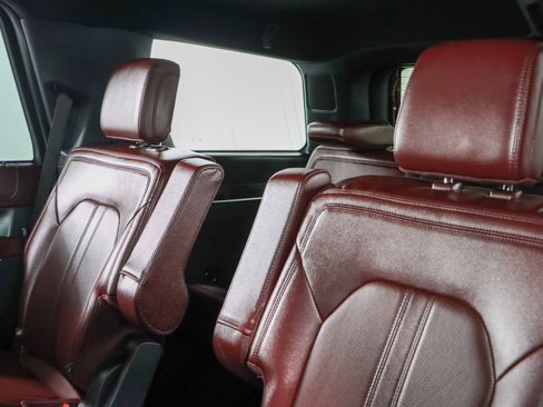 Used 2022 Ford Expedition Limited RWD image 25