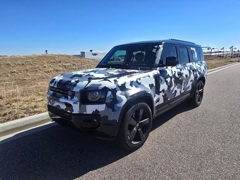 Used 2023 Land Rover Defender 130 X-Dynamic SE image 1