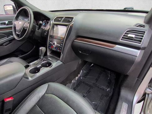 Used 2019 Ford Explorer Limited w/ Class III Trailer Tow Package image 22