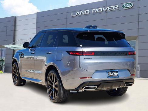 New 2025 Land Rover Range Rover Sport Dynamic SE image 4