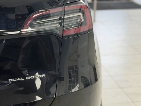 Used 2020 Tesla Model Y Long Range image 6