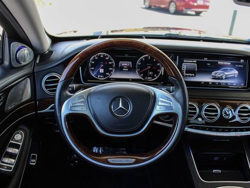 Used 2016 Mercedes-Benz Maybach S 600 image 30