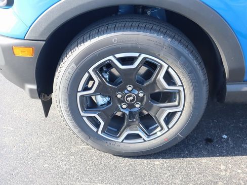 New 2025 Ford Bronco Sport Outer Banks w/ Outer Banks Tech Package+ image 18