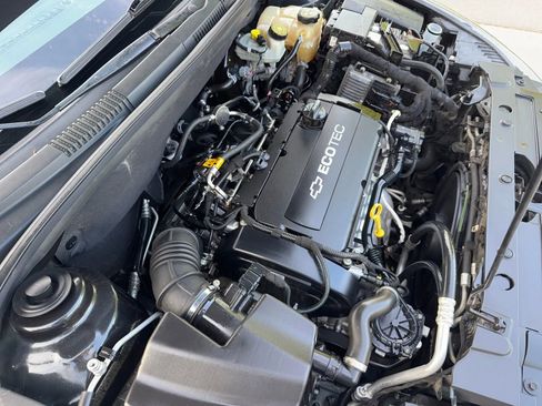 Used 2015 Chevrolet Cruze LS FWD image 42