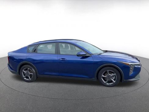 Used 2025 Kia K4 LXS image 16