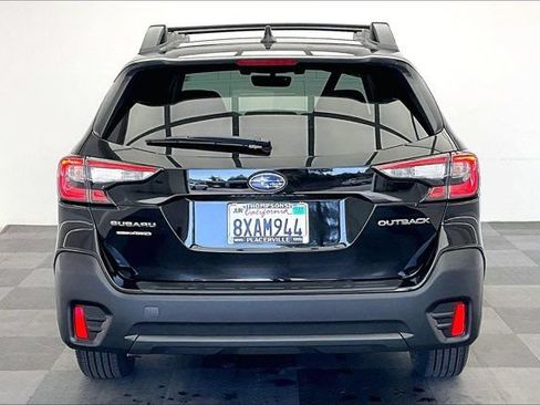 Used 2021 Subaru Outback Premium AWD/4WD image 3
