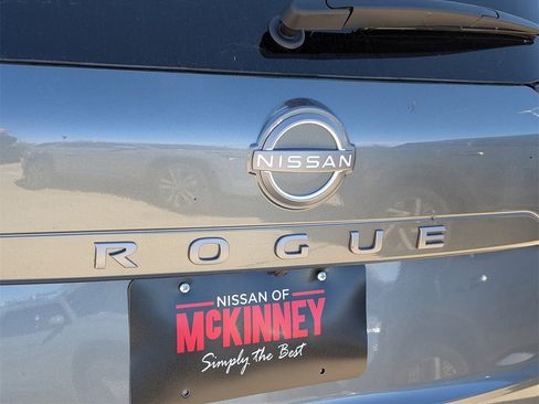 New 2026 Nissan Rogue SV image 7