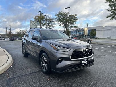 Used 2021 Toyota Highlander XLE