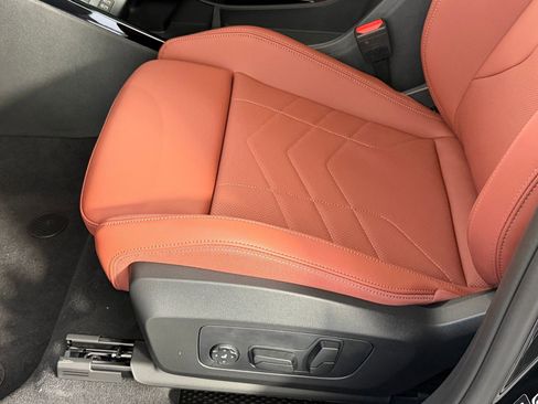 New 2026 BMW X2 xDrive28i w/ Technology Package image 13