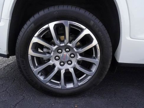 Used 2023 GMC Acadia Denali w/ Denali Ultimate Package image 46