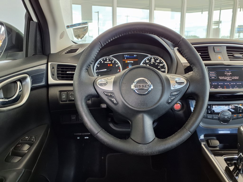Used 2019 Nissan Sentra SR FWD image 14