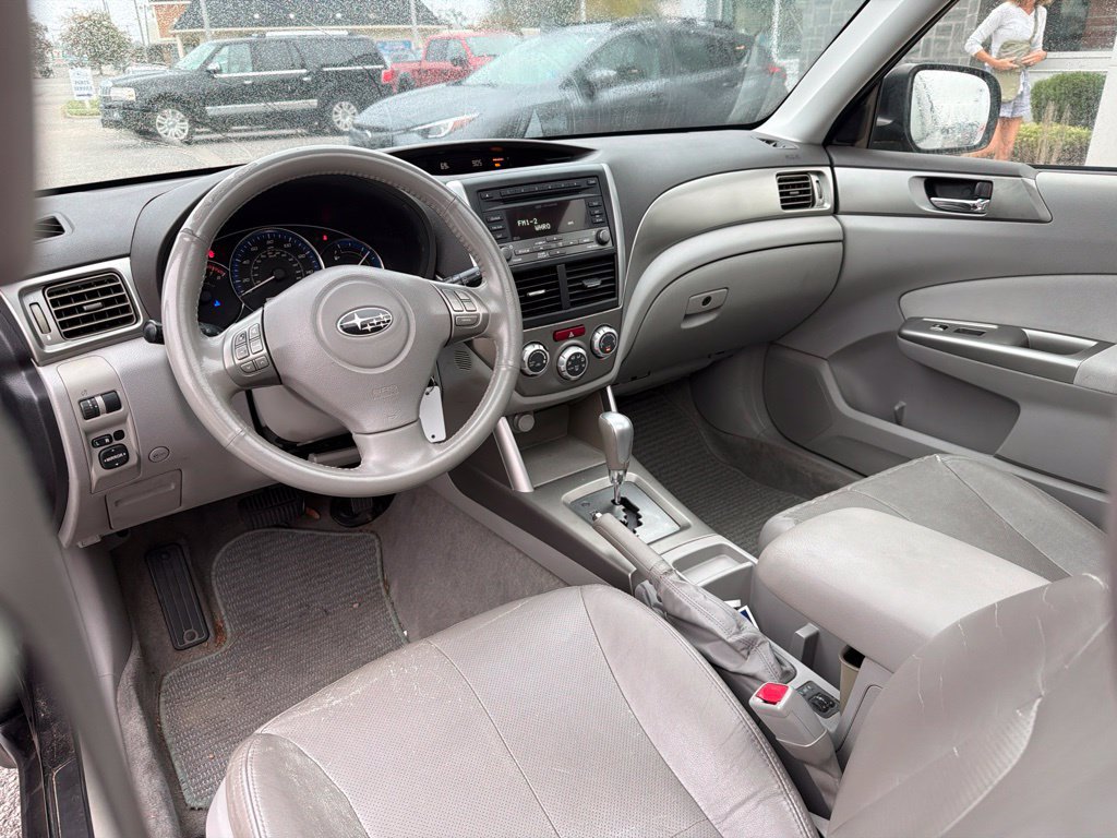 Used 2010 Subaru Forester 2.5X Limited AWD/4WD image 12