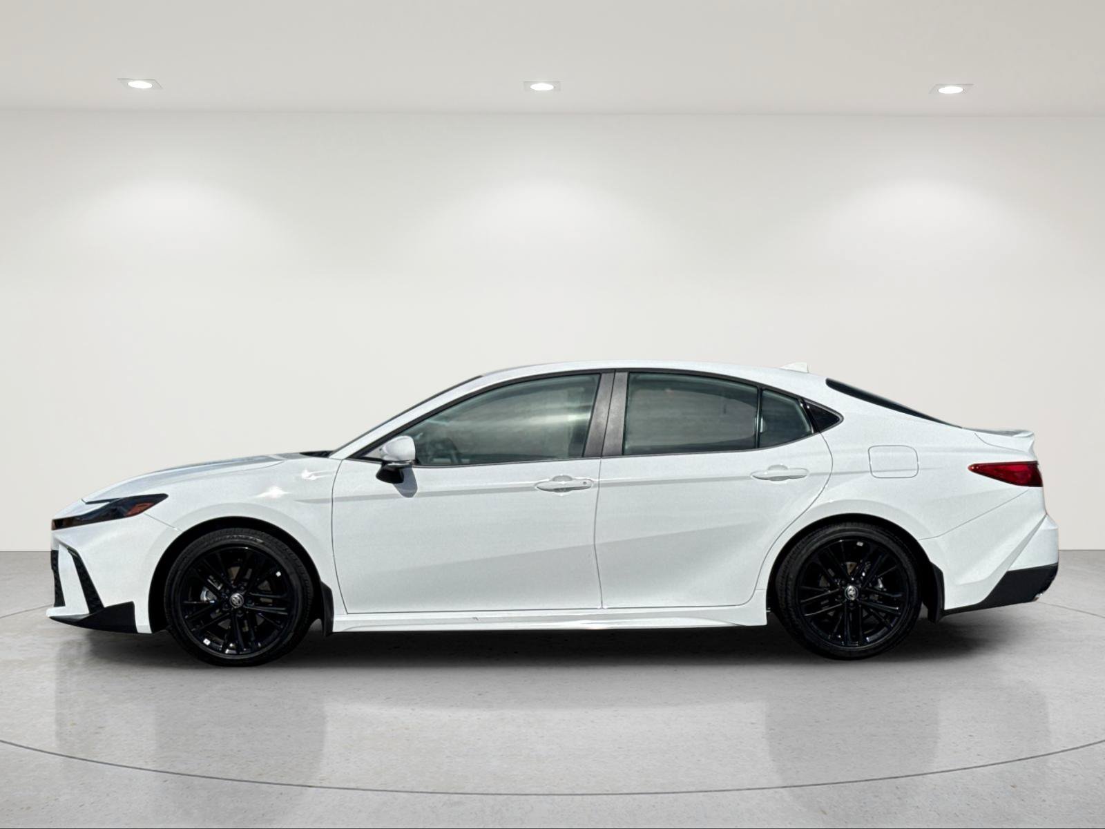 Used 2026 Toyota Camry SE w/ Multimedia Upgrade Package FWD image 3