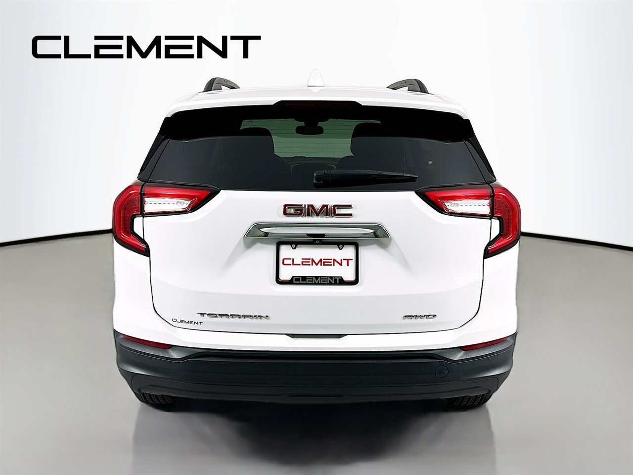 Used 2022 GMC Terrain SLE w/ Driver Convenience Package AWD/4WD image 8