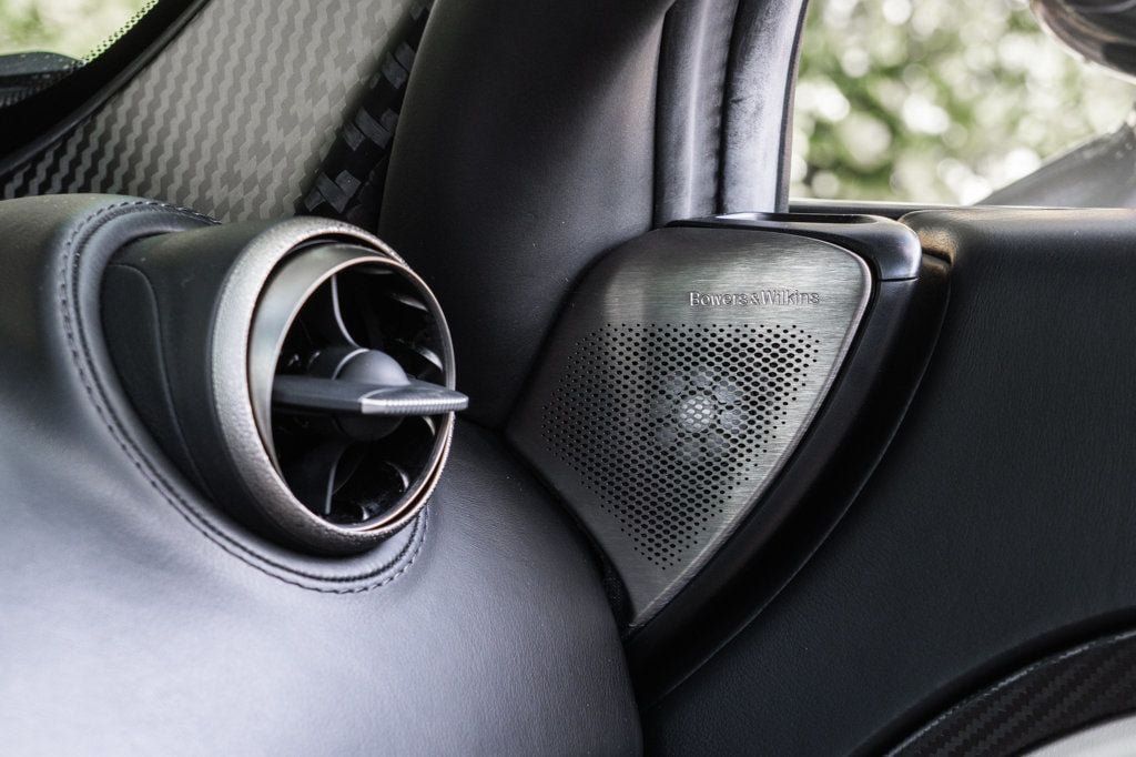 Used 2020 McLaren 720S Spider RWD image 29