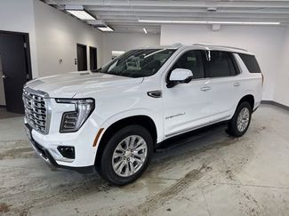 Used 2025 GMC Yukon Denali video 4
