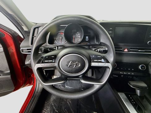 Used 2023 Hyundai Elantra SEL w/ Cargo Package FWD image 13