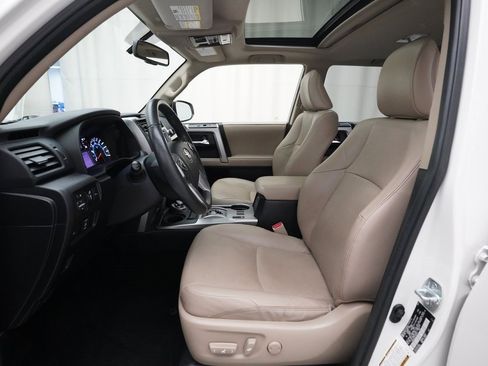 Used 2018 Toyota 4Runner Limited image 7