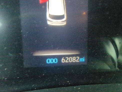 Used 2021 Toyota Sienna XLE FWD image 7