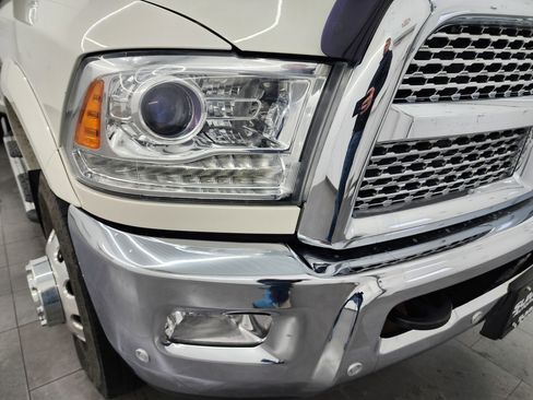 Used 2018 RAM 3500 Laramie image 23