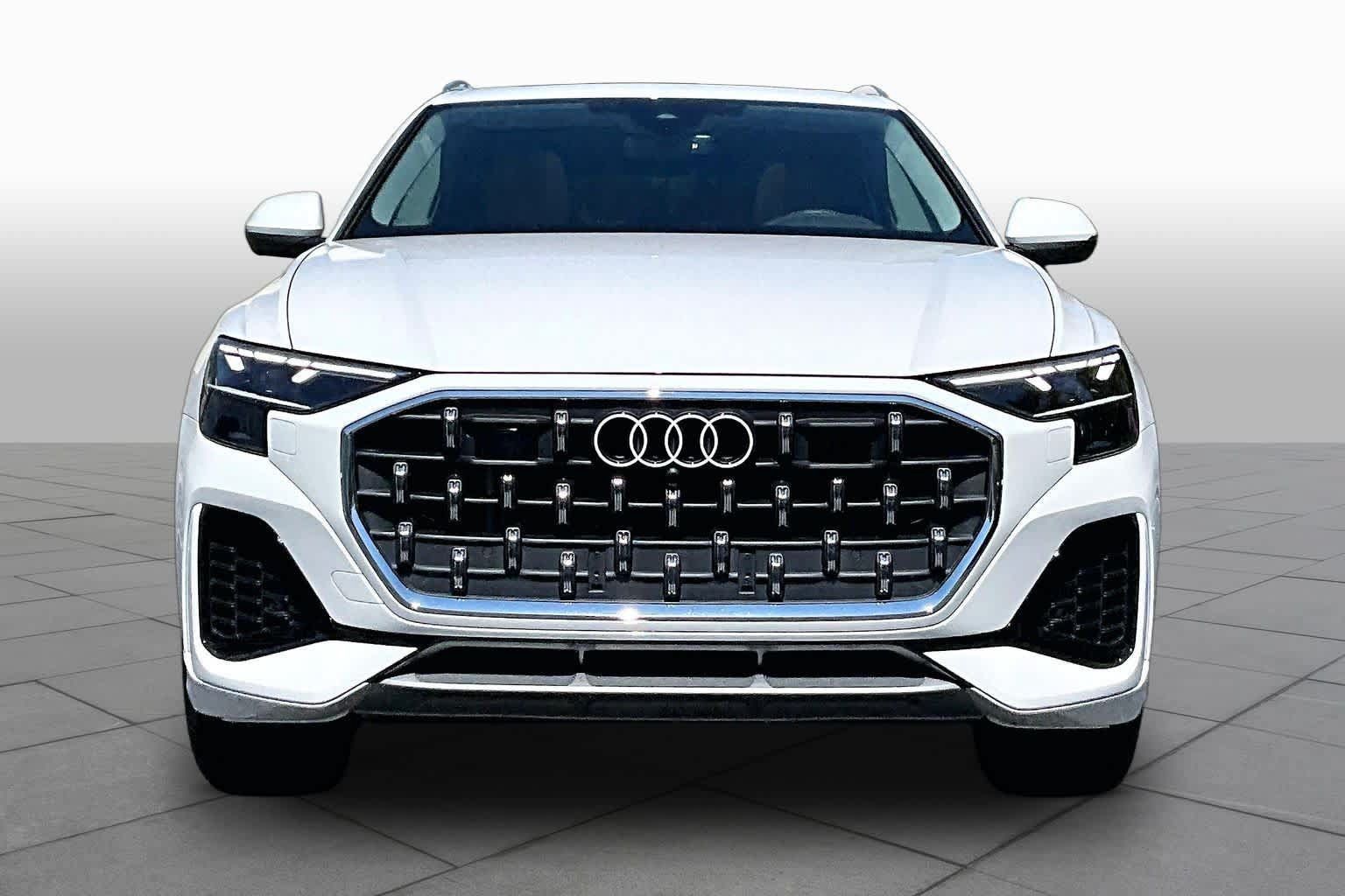 Used 2025 Audi Q8 Premium Plus AWD/4WD image 4